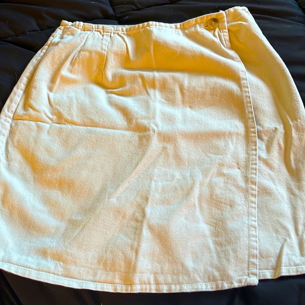 Basic equipment size 6 khaki skirt